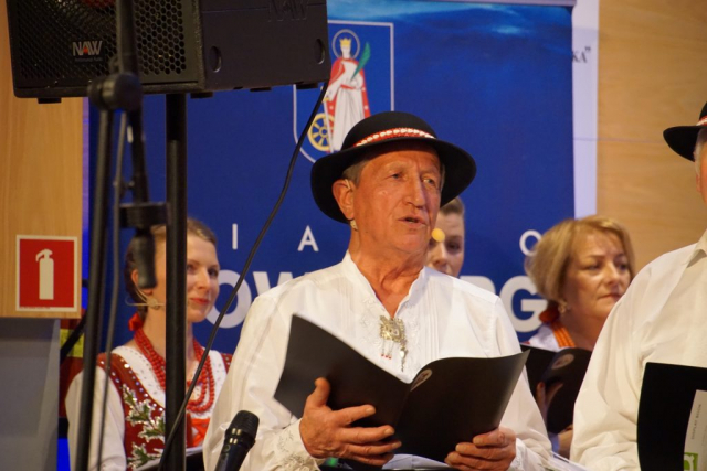 solista Jan Cyrwus bas chóru Gorce