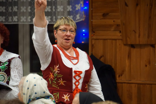 A teraz wszyscy śpiewają "Mędrcy świata "