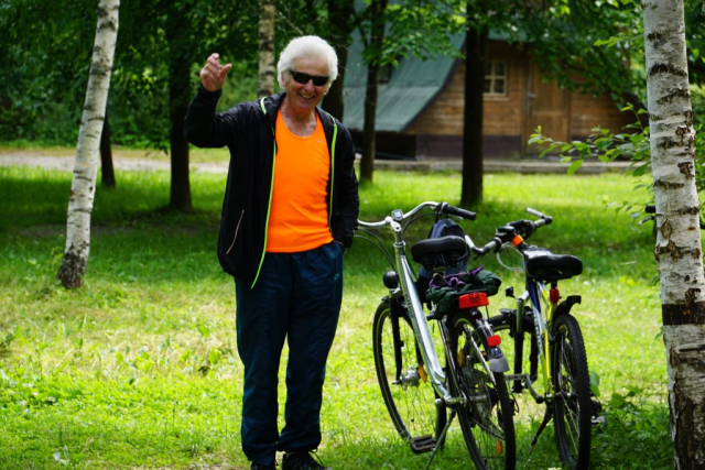 Staszek przyjechał na rowerze. Brawo!!