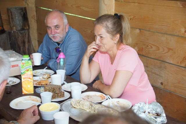 Podobni są do siebie no nie? Adam i Ania, brat i siostra,tenor i alt