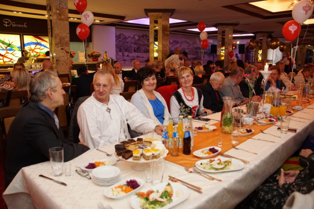 Dyrygent Zbigniew Huptyś bokiem